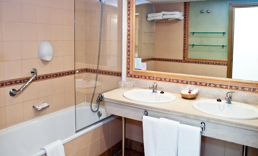 **  Hotel Telecabina Sierra Nevada Spagna